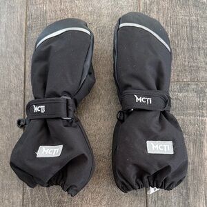 Kids Black Mittens